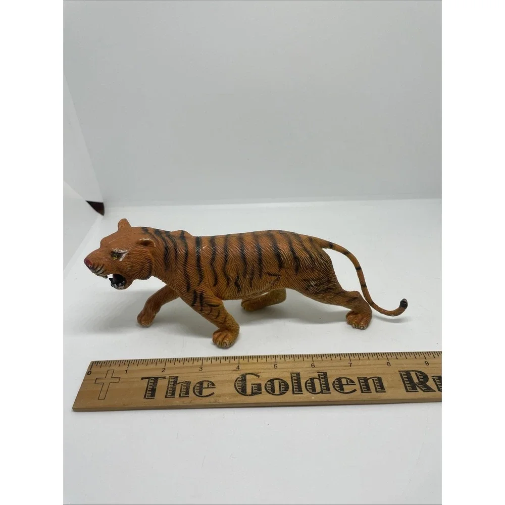 VINTAGE 1987‎ Plastic Rubber JUNGLE TIGER Toy Figure Figurine (J)